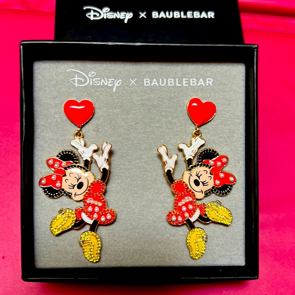 Baublebar x Disney - Beaded Minnie Mouse w/ Red Heart Dangle Earrings (NIB)